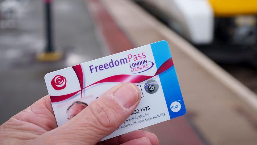 Obtaining a Freedom Pass in London